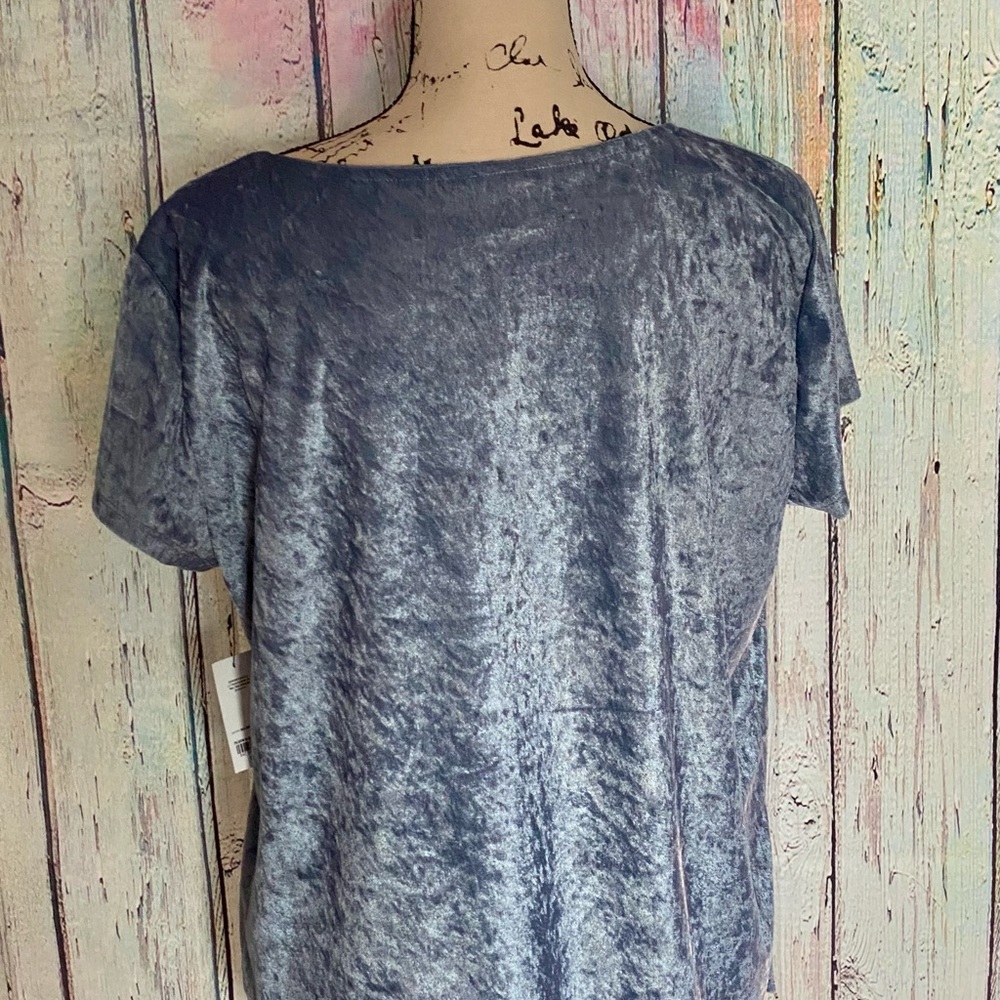 City streets velvet top - Picture 6 of 8